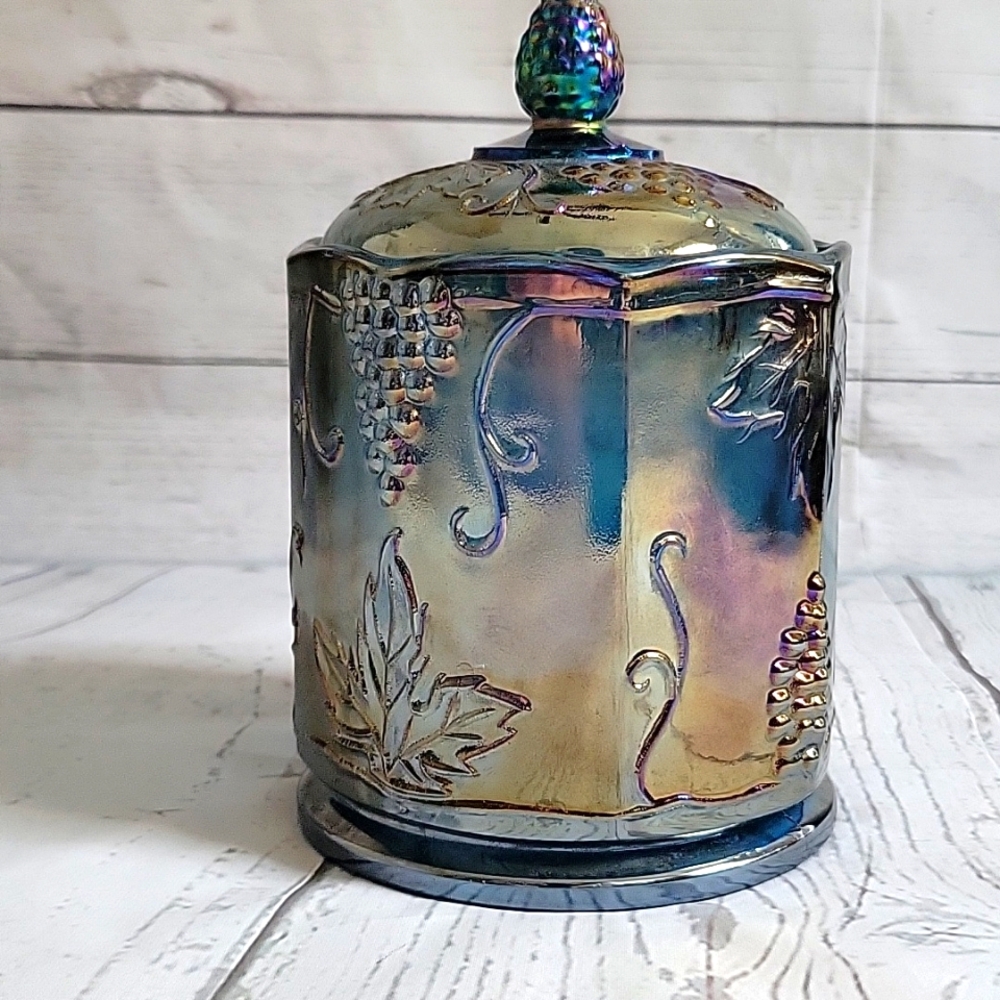 Vintage Harvest Grape Blue And Purple Irridescent Carnival Glass